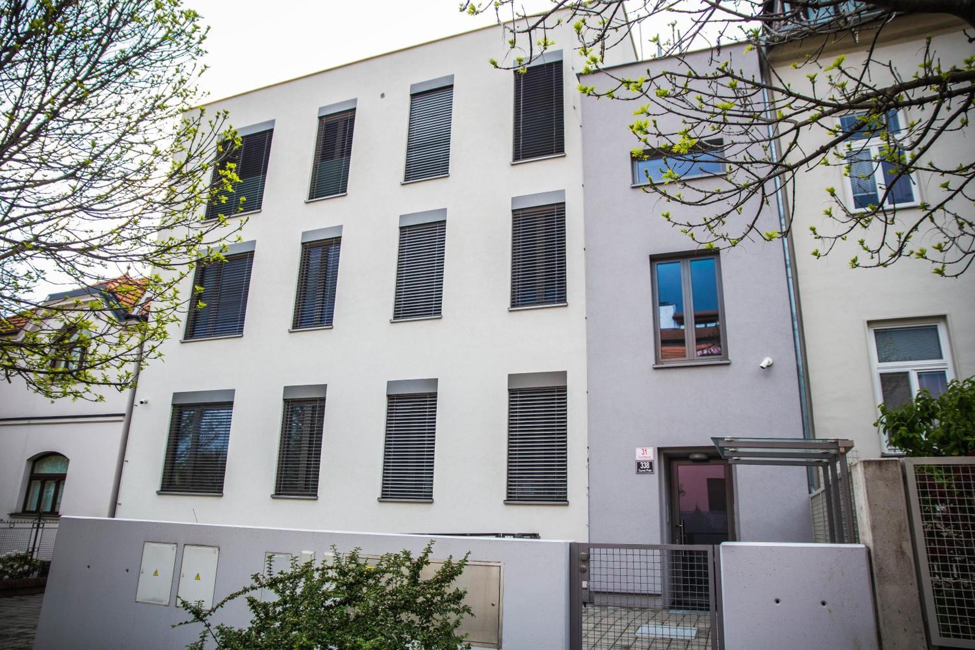 Black Field Apartment Brünn Exterior foto